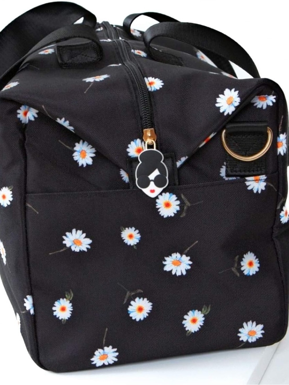 NWOT Alice + Olivia By Stacy Bendet Daisy Duffel Print Bag